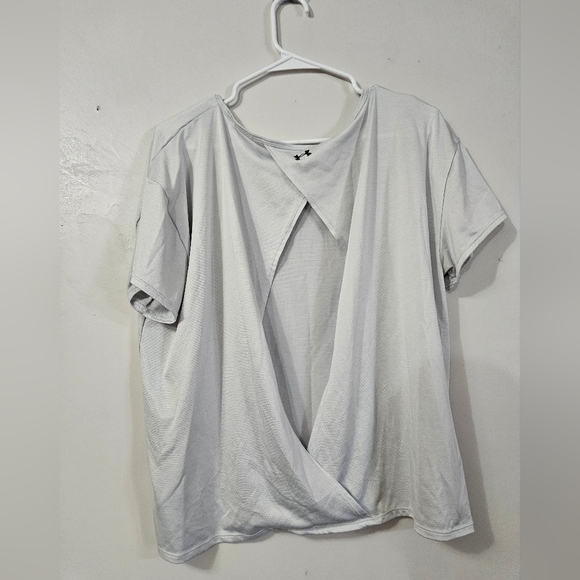 Under Armour Light Gray Open Back Shirt! - Picture 5 of 7